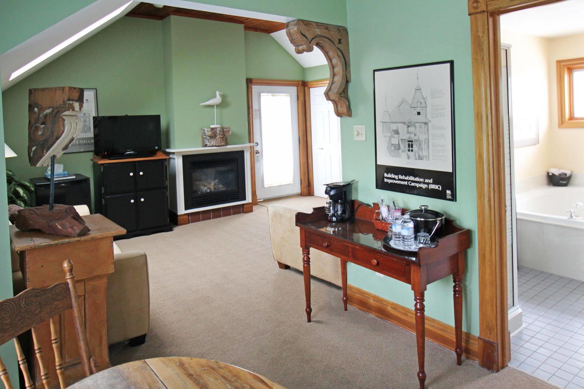 Kettle Creek Inn Port Stanley Εξωτερικό φωτογραφία